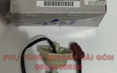 Cảm biến thăm dầu (Cảm biến gắn dưới đáy lọc nhiên liệu thô) Navara 16412-EB71A