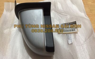 Ốp bệ bước chân sau bên phải Navara Terra 96100-4JA0A03