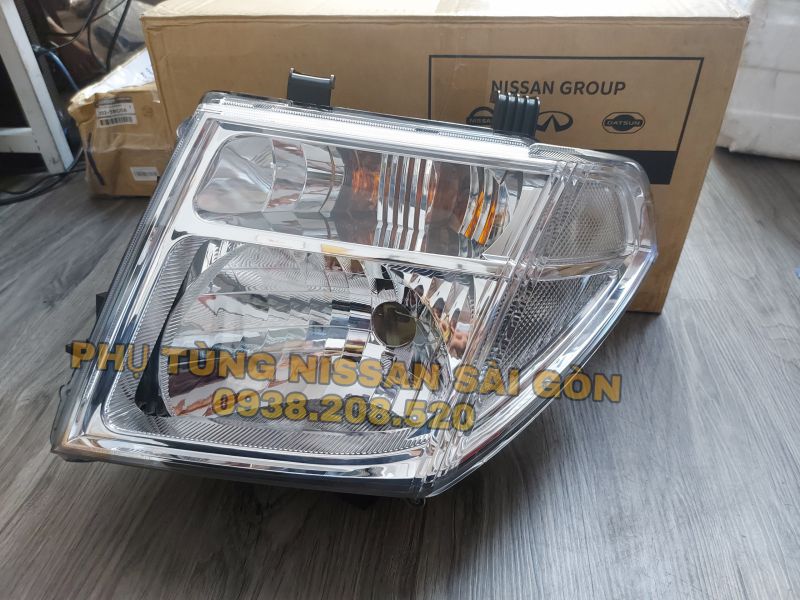 Đèn pha bên trái Navara 26075-EB71A