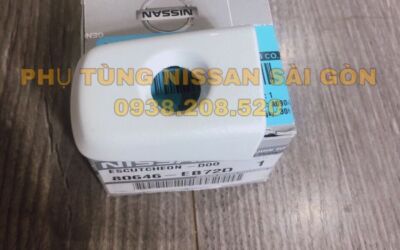 Tay nắm cửa ngắn trước bên trái Navara 80646-EB72D