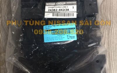 Nắp dưới hộp cầu chì Navara và Terra 24382-4KD3A