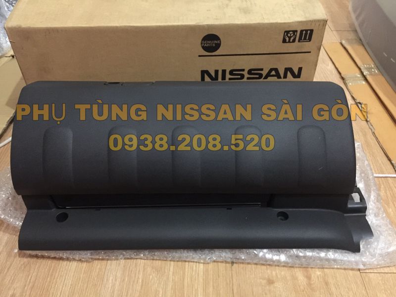 Hộc để đồ Navara 68102-JR80D