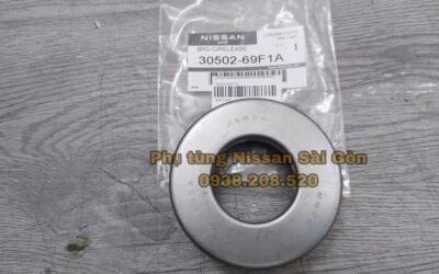 Bi tê Navara, Terra và Urvan 30502-69F10