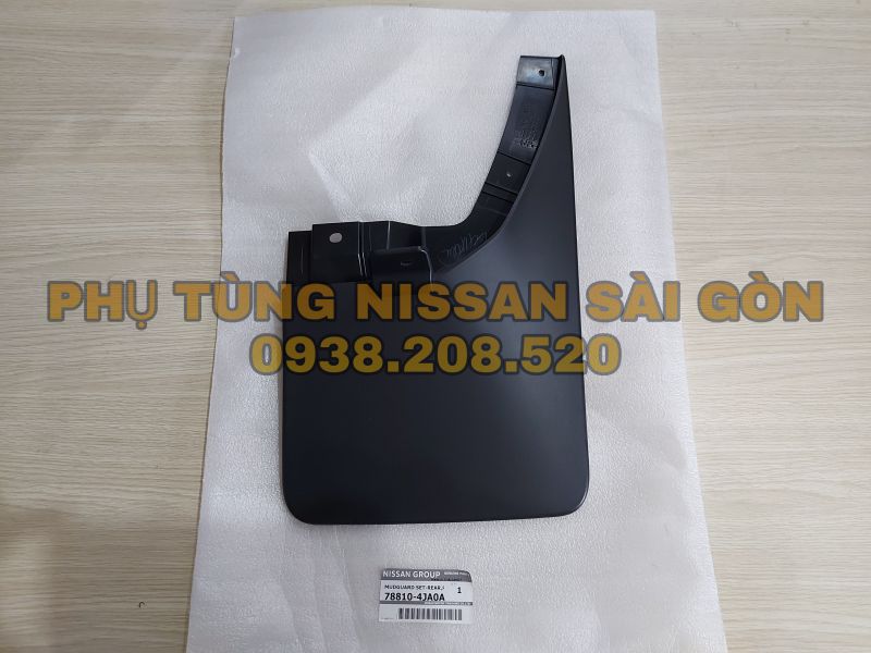 Chắn bùn bánh xe sau bên phải (loại ngắn) Navara 78810-4JA0A