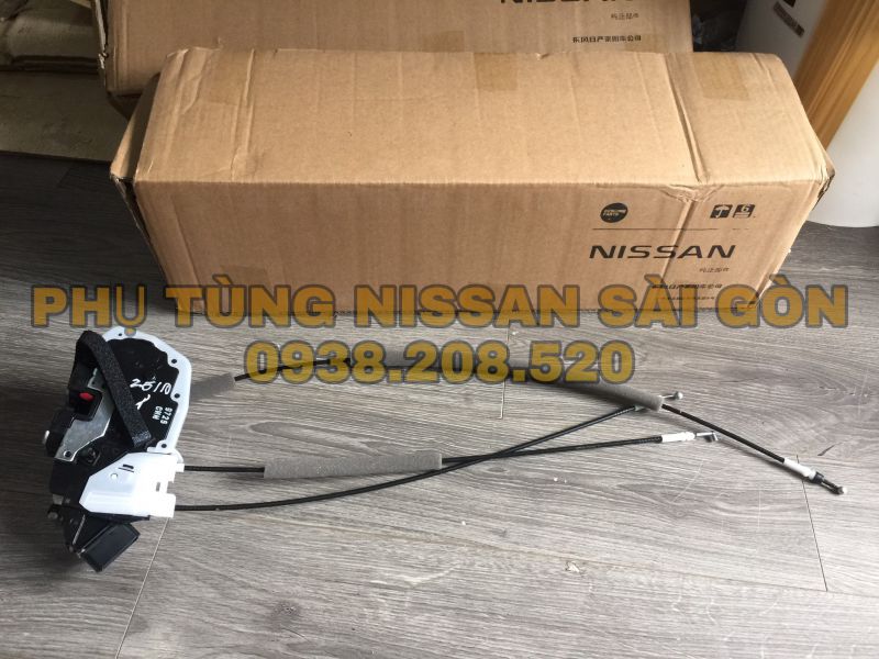 Cụm lốc khóa cửa sau bên trái Sunny 82501-3BG0A