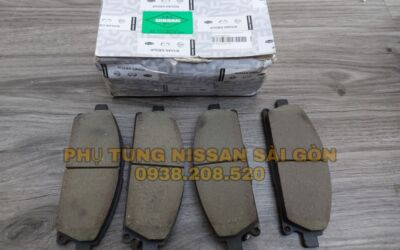 Bố thắng trước X-Trail 41060-8H386