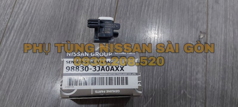Cảm biến túi khí bên hông Navara 98830-3JA0A
