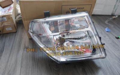 Đèn pha bên phải Navara 26025-EB71A
