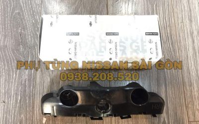 Bass đỡ cản trước bên phụ màu đen Navara 62222-4JA0B