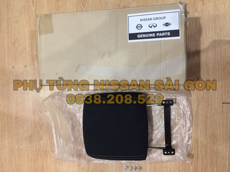 Bệ tì tay màu đen Navara 96920-4JA0A