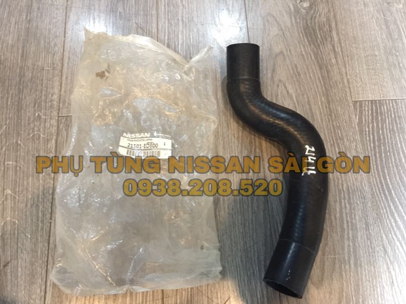 Ống nước két nước trên Livina 21501-EE600