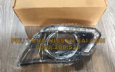 Ốp đèn cản bên phải có led X-Trail