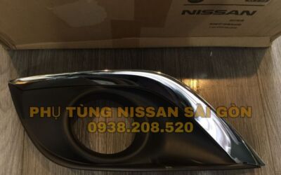 Ốp đèn cản trước bên trái Sunny 62257-6W80A