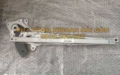 Compa nâng kính sau bên phải 82720-JN00A
