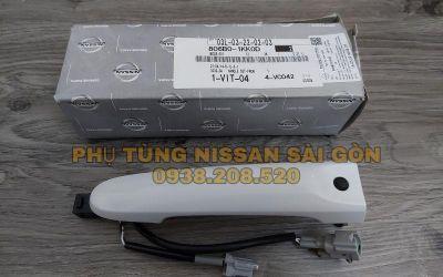 Tay nắm cửa trước dài bên phải Juke 806B0-1KK0D và 806A0-1KK0D