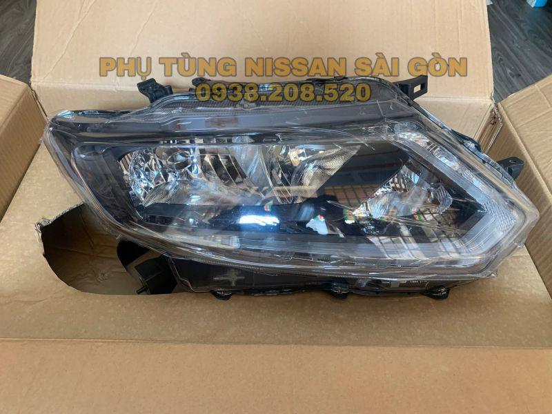 Đèn pha halogen bên phải X-Trail 26025-4CC0C và 26010-4CC0C