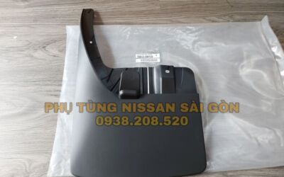 Chắn bùn bánh xe sau trái Navara 78811-EB710