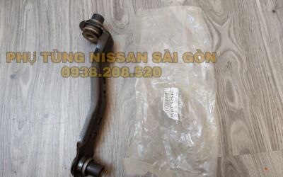Càng bắt vào bệ đỡ động cơ bên trái Livina 54525-ED001