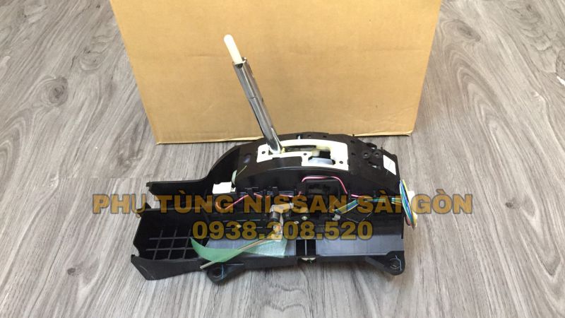 Cụm cần chuyển số tự động Navara và Terra 34901-4JZ0B