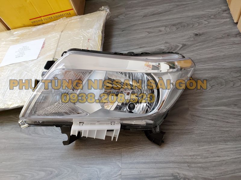 Đèn pha halogen bên trái Navara 26060-4KD0B