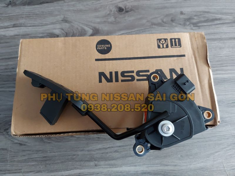 Bàn đạp chân ga Livina 18002-1JY0B