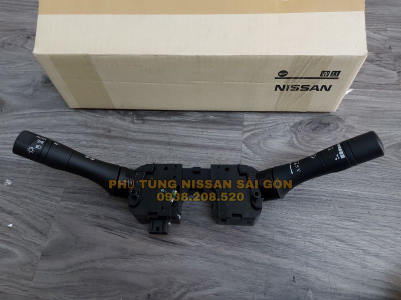 Công tắc tổng bật đèn pha và xi nhan Navara Pro4x 25560-4KG1A