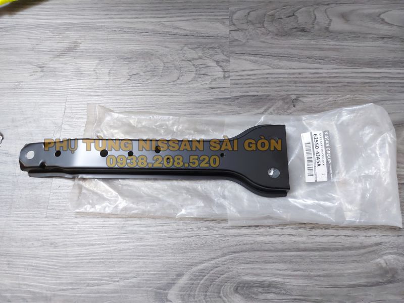 Xương bắt khoá nắp capo (Xương giữa két nước) Navara và Terra 62550-4JA5A