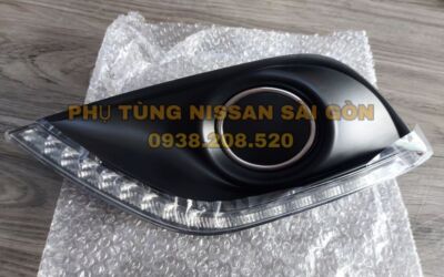 Ốp đèn cản trước bên trái có led Sunny