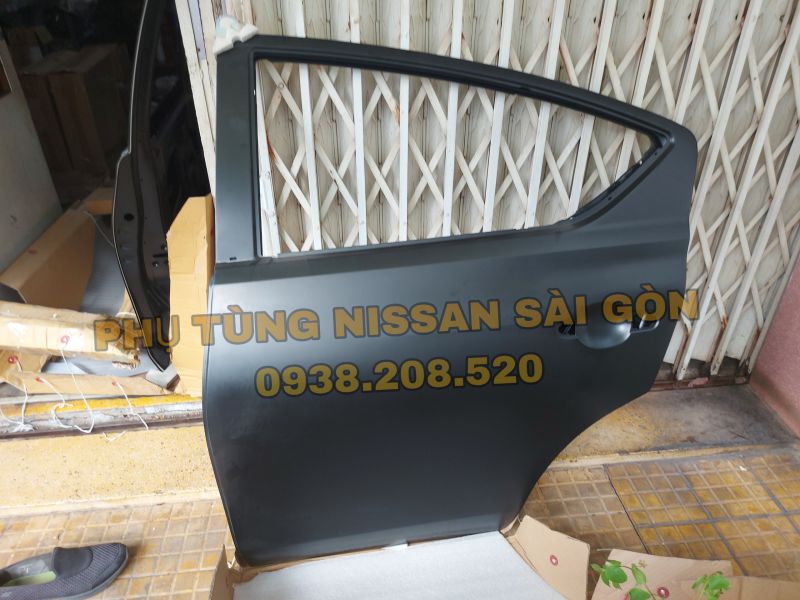 Cánh cửa sau bên trái Sunny (Hàng tốt) H210A-3BBMB
