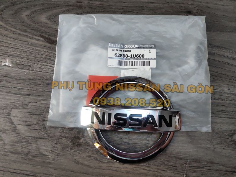 Logo mặt calang Livina 62890-1U600