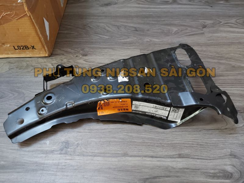 Xương bắt vè trước bên trái Sunny F4181-3AAMA