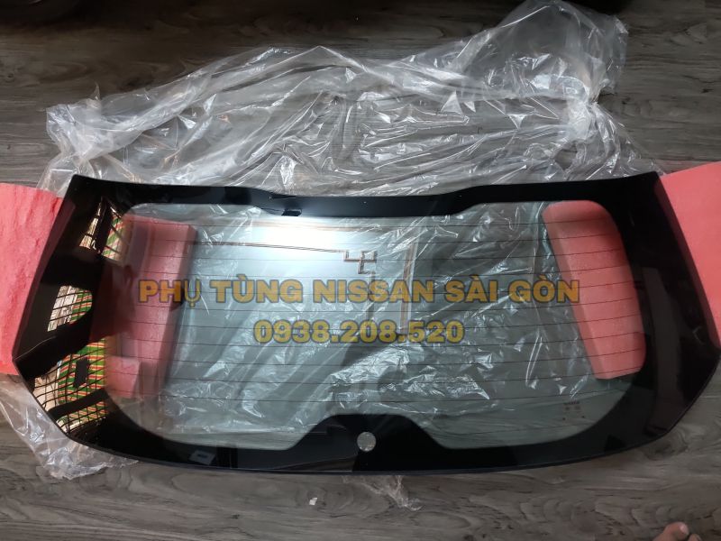 Kính lưng Almera 79700-5EK0A