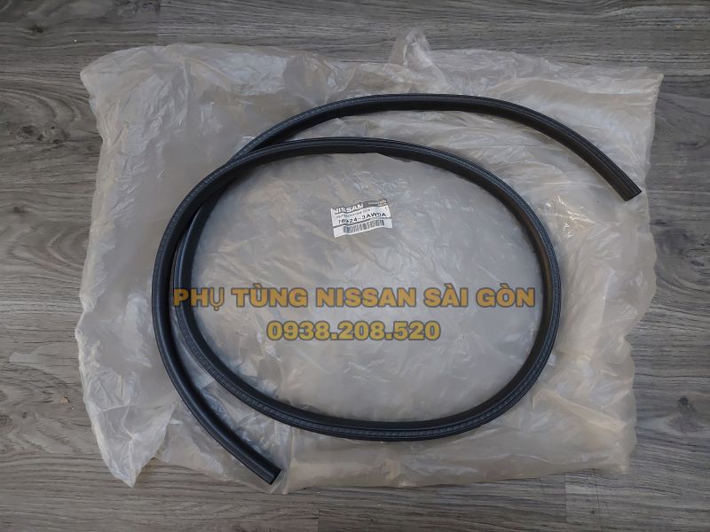 Ron khung cửa sau bên trái Sunny 76924-3BB0A và 76924-3AW0A
