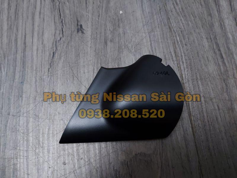 Ốp chân gương hậu bên phải Navara và Terra bản thấp