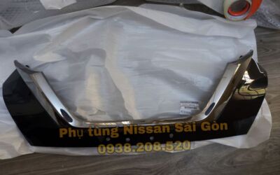Nẹp xi mặt calang Almera 62070-5EK0A và 62070-5ED0A