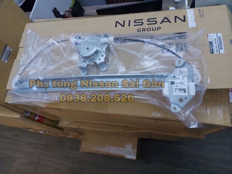 Compa nâng kinh sau bên phải Navara 82720-JR20A