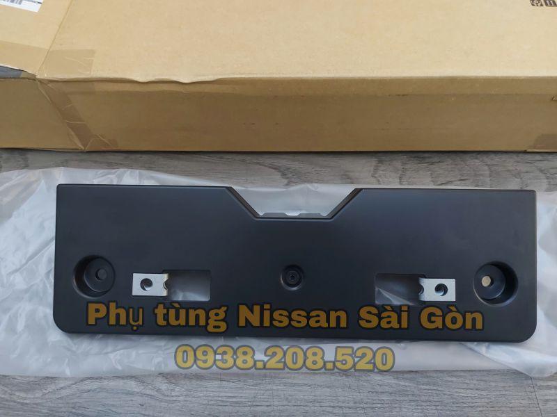 Giá bắt biển số trước Almera 96210-5EK0A