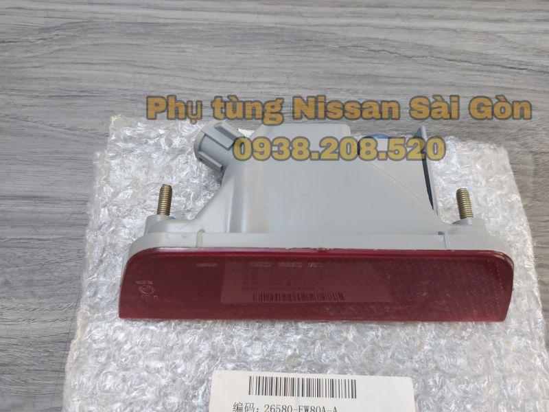 Đèn phản quang cản sau Teana (Đài Loan) và Bluebird 26580-EW80A