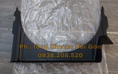 Lồng quạt két nước dưới Navara 21477-EB70A