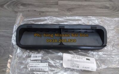 Cửa thông gió phía sau Almera 76805-9DF0A và 76805-8J000