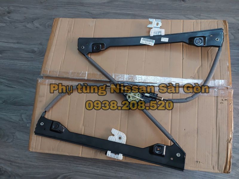 Compa nâng kính trước bên trái Teana (Đài Loan) 80721-JN01A và 80721-JN03B