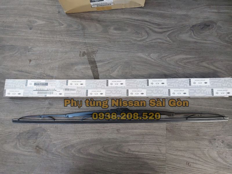 Cần gạt mưa dài Navara B8890-Z600R