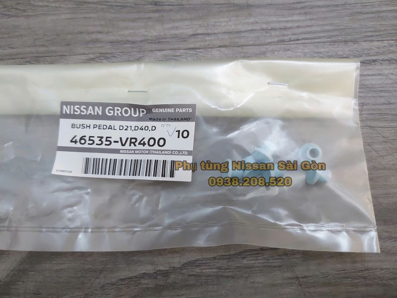 Chốt nhựa chỗ lò xo chân phanh Navara và Terra 46535-VR400