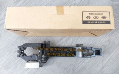 Bass bắt tay nắm cửa trước bên trái Navara 80611-EB700