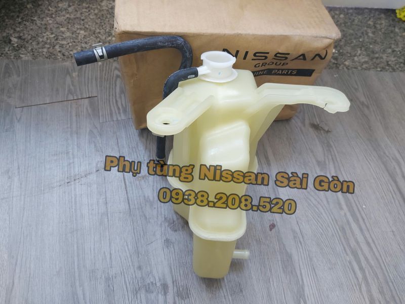 Bình nước phụ Navara Pro4x 21710-6KG1A