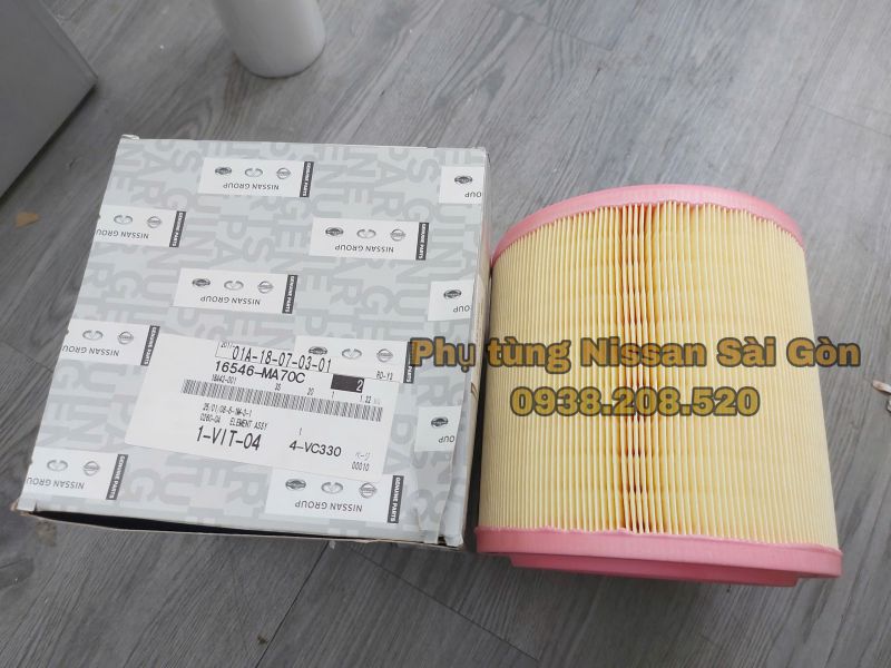 Lọc gió động cơ Cabstar và Civilian 16546-MA70C