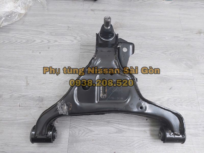 Càng A dưới bên phải Navara Pro4x 54500-6KG0A