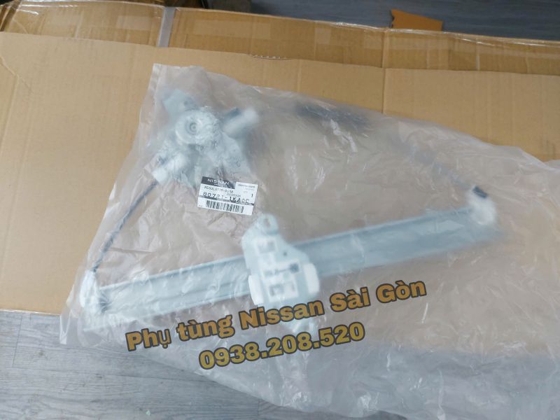 Compa nâng kính trước bên trái Juke 80721-1KA0C