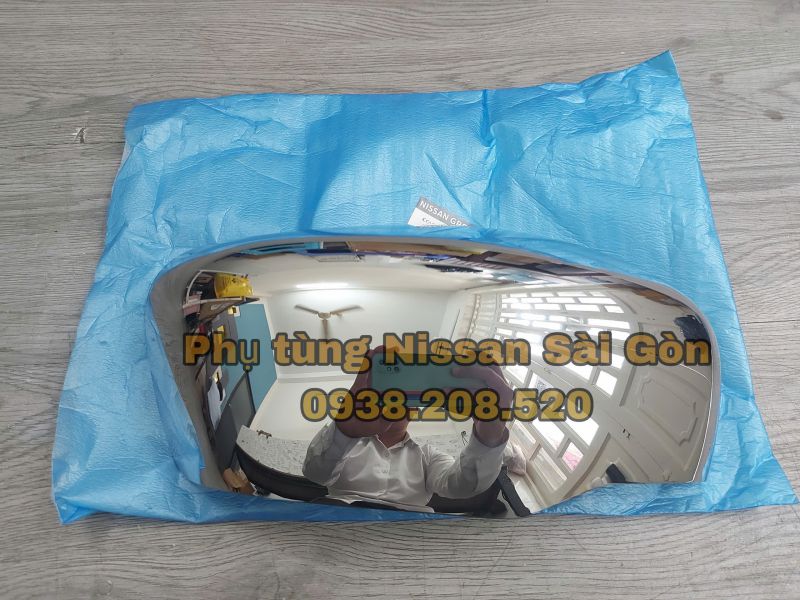 Ốp gương hậu bên phải không xi nhan Navara 96373-4KE0B