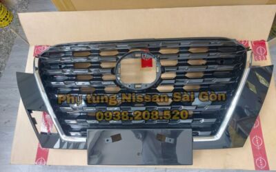 Mặt calang Kicks 62310-5RY2A